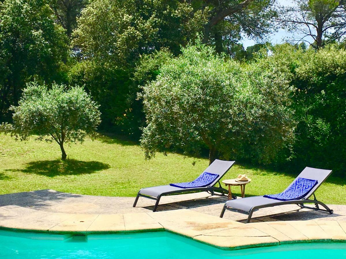 Les Cabanons Sainte Victoire Hotel Exterior photo